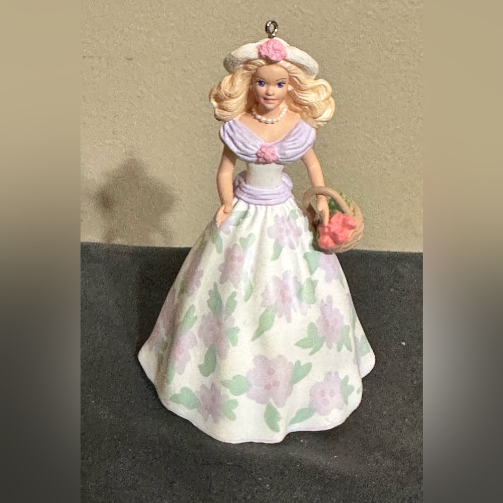 Hallmark Ornament 1995 Springtime Barbie.
part of Hallmark's Easter collection.